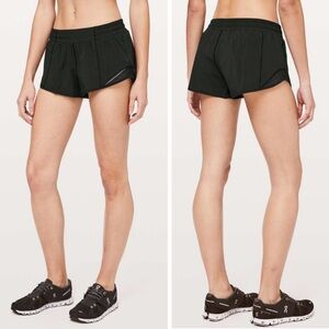 Lululemon Hotty Hot Short II *2.5" Black Size 6